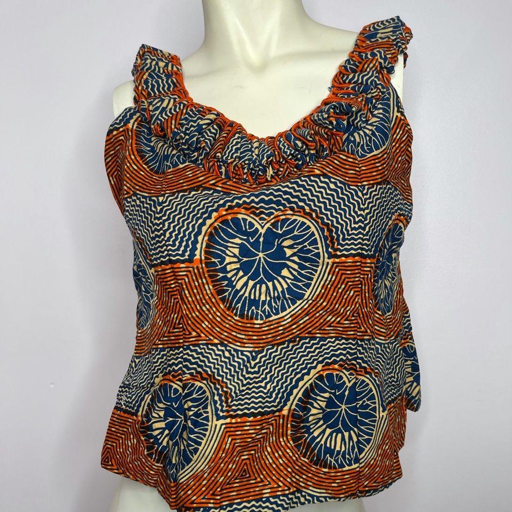 Custom sleeveless top